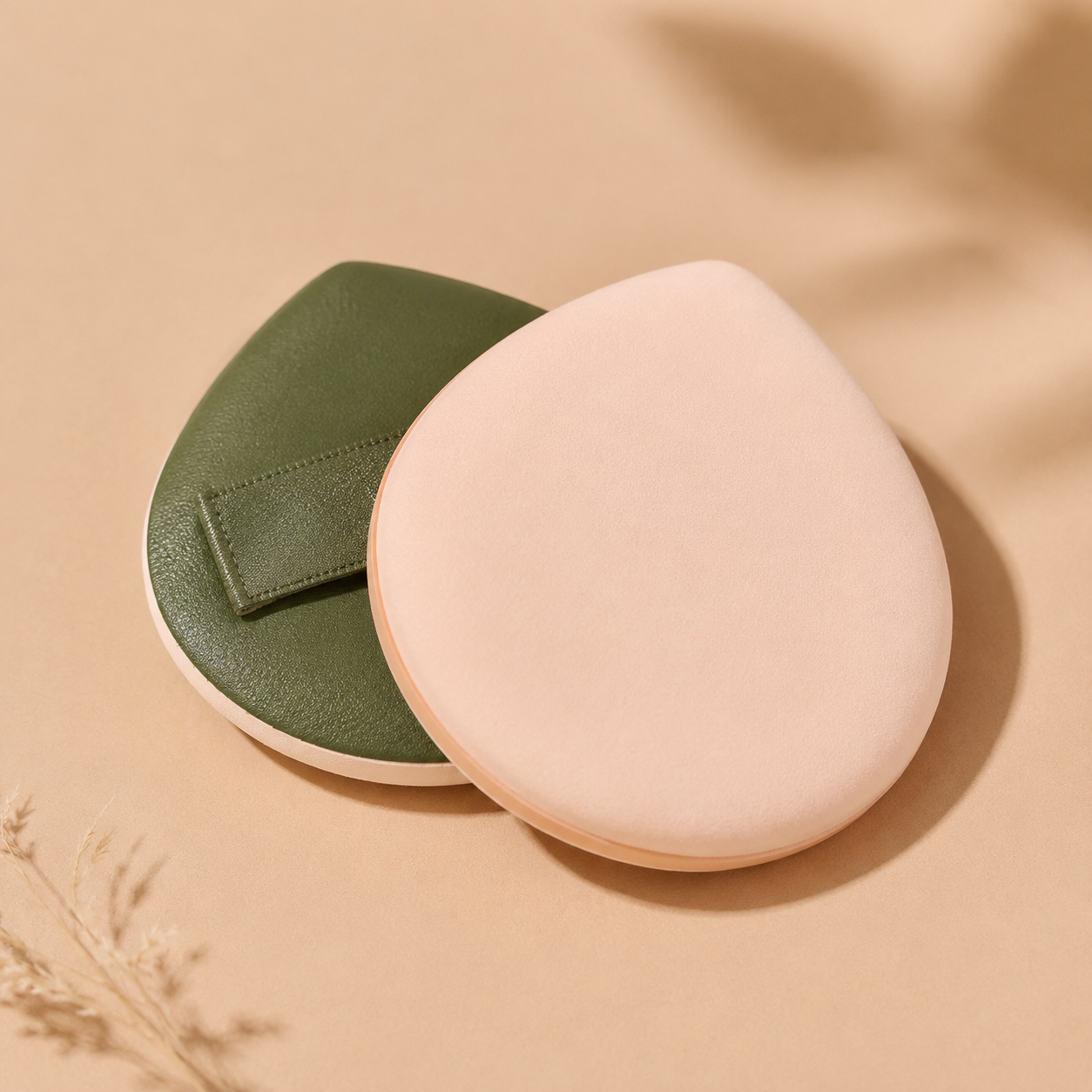 Solareil™ Cushion Puff Applicant